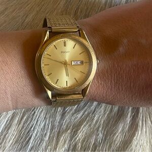 RARE vintage gold Pulsar (seiko) watch unisex